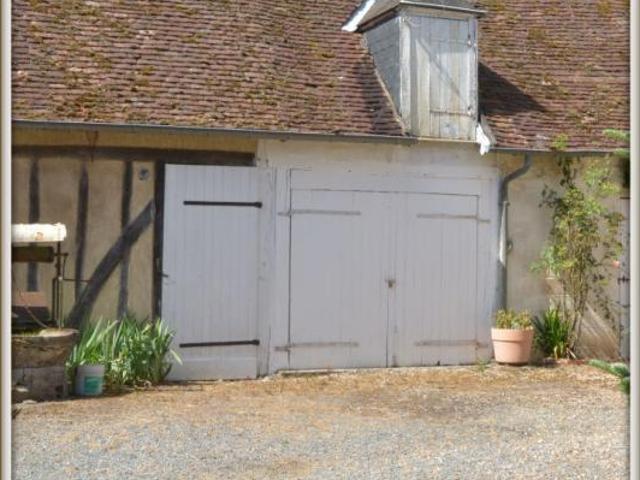 Maison avec annexes fort potentiel pour un investisseur