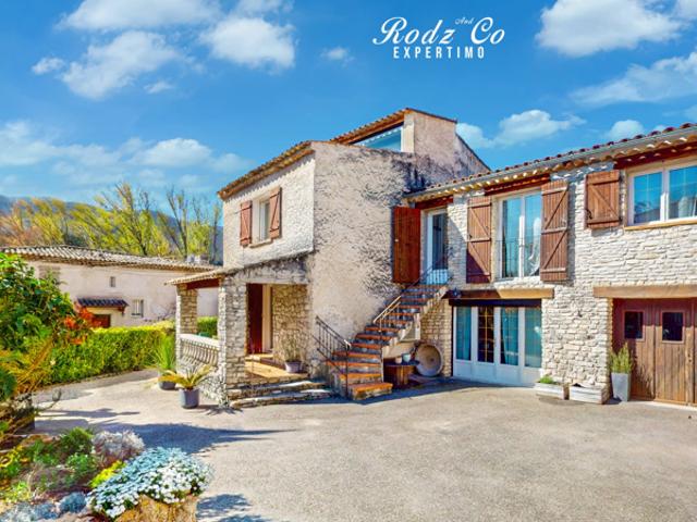 Maison avec appartement indépendant et jardin idéal réside