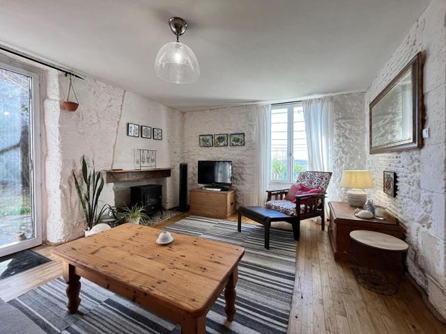 Maison avec belle vue et jardin au coeur de Monflanquin 190m² Monflanquin