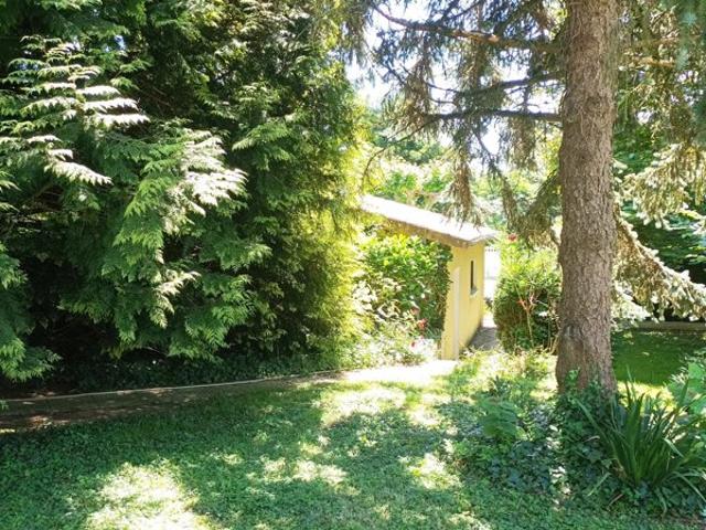 Maison avec belle parc au coeur de Oradour Sur Vayres