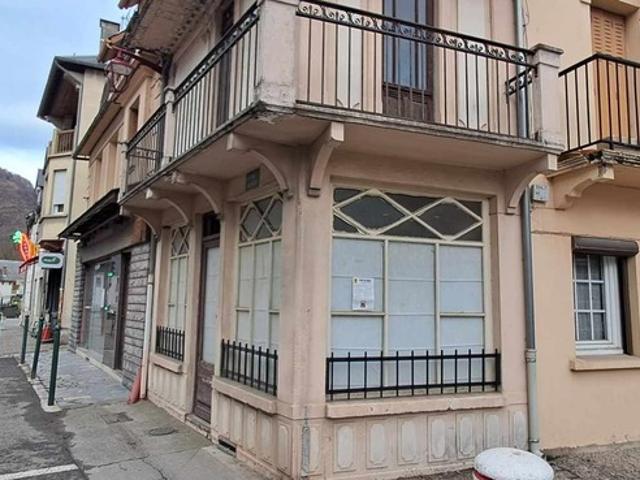 Maison avec boutique au cœur de Sarrancolin