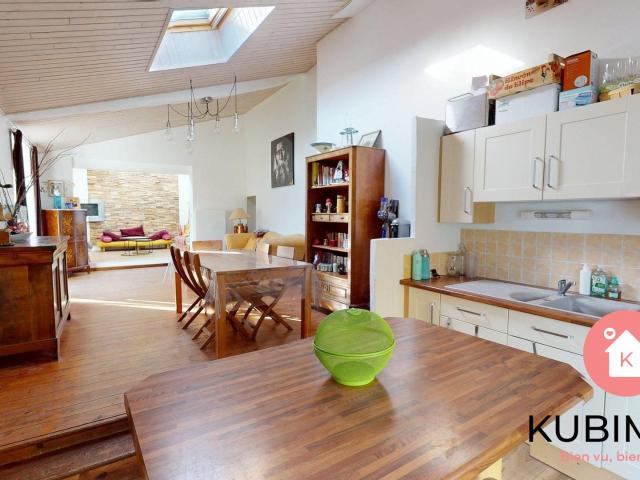 Maison avec cachet, 4 chambres, piscine. 119m² Poiroux
