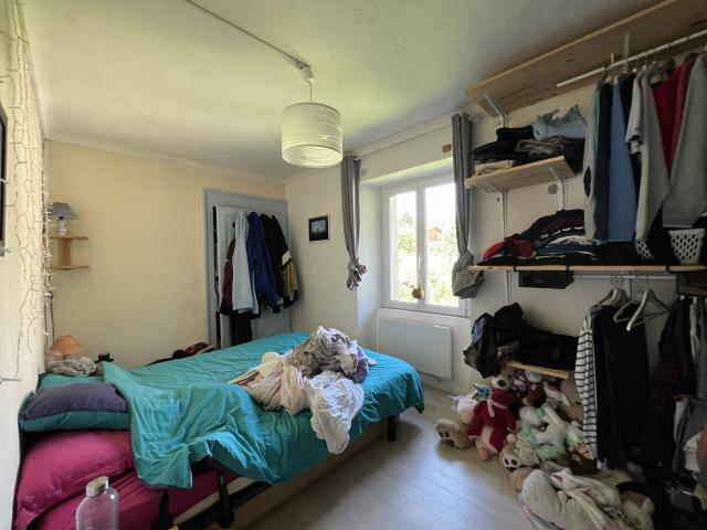 MAISON avec coin de verdure SAINT REMY DE MAURIENNE