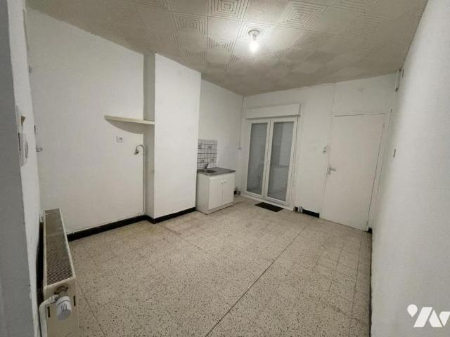 maison avec cour et garage