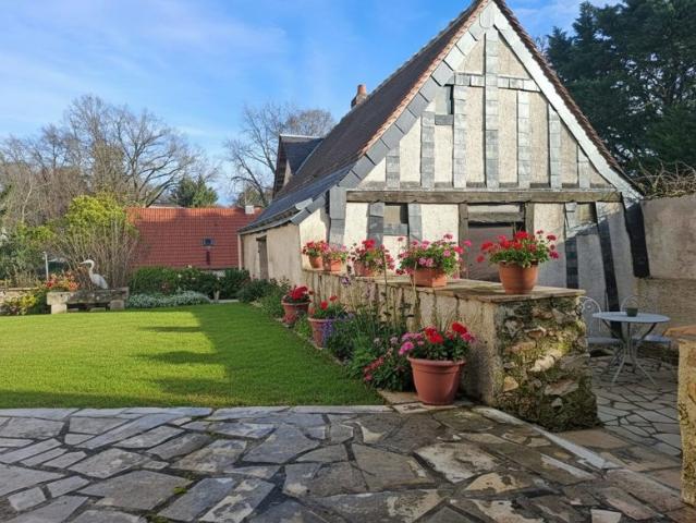 Maison avec dépendance aux portes de Chambray les Tours