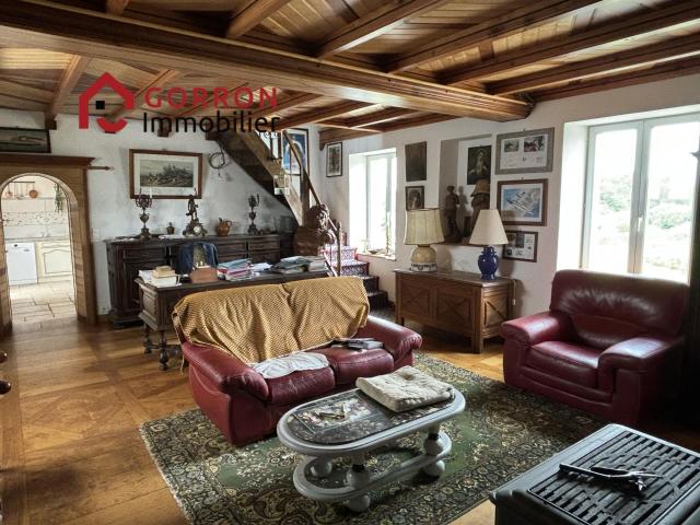 Maison avec dépendances 93m² Hercé