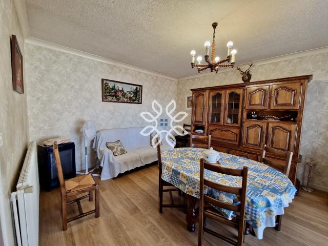 Maison avec dépendances