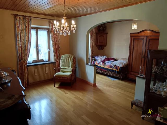 MAISON AVEC DÉPENDANCES + VERGER
