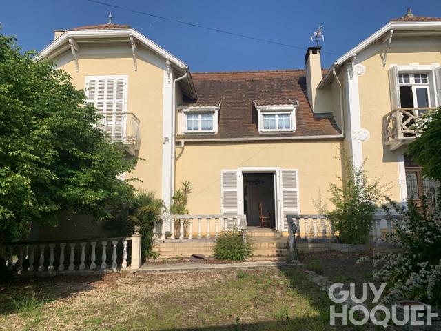 Maison avec dépendances et terre agricole