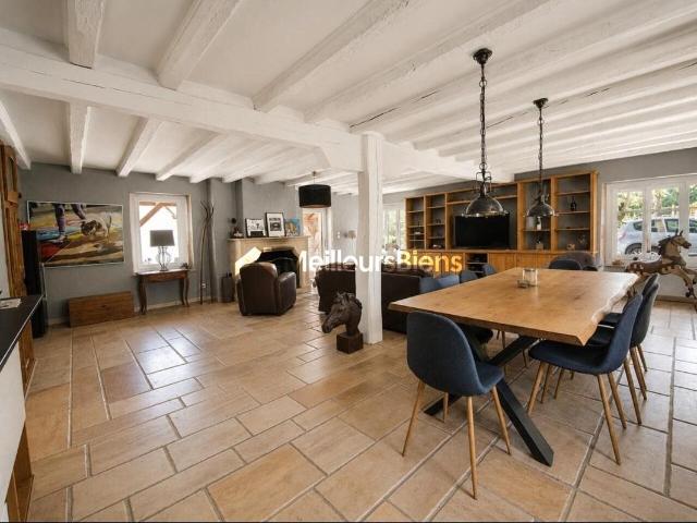 Maison avec deux appartements à Saint Genis Pouilly 300m² Saint Genis Pouilly