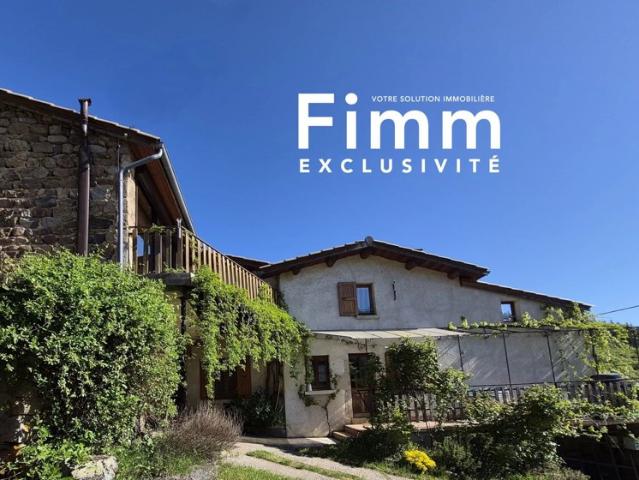 MAISON AVEC DOUBLE HABITATION