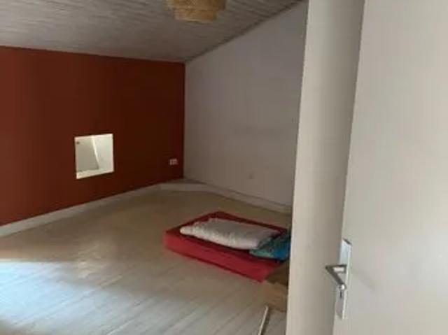 Maison avec électroménager, mobilier possible