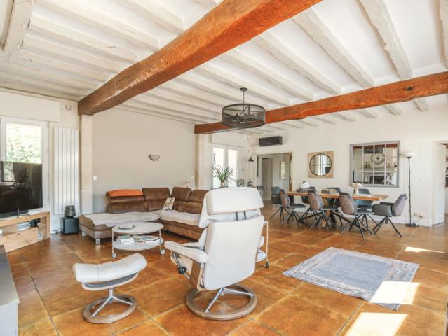 Maison avec étang à Bonneuil en Valois dans l'Oise