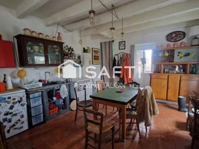 Maison avec fort potentiel – 79 000 € – Secteur calme à Genouilly 71