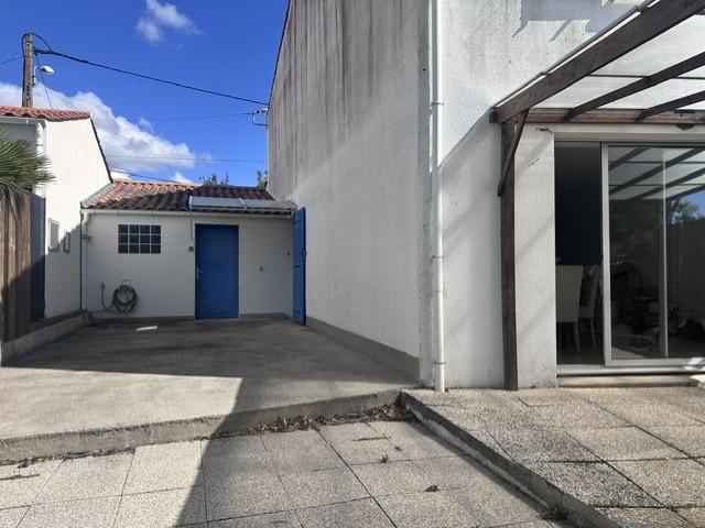 MAISON AVEC GARAGE EN CENTRE VILLE