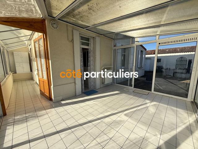 Maison avec garage et dépendance à St Amand 106m² Saint Amand Montrond