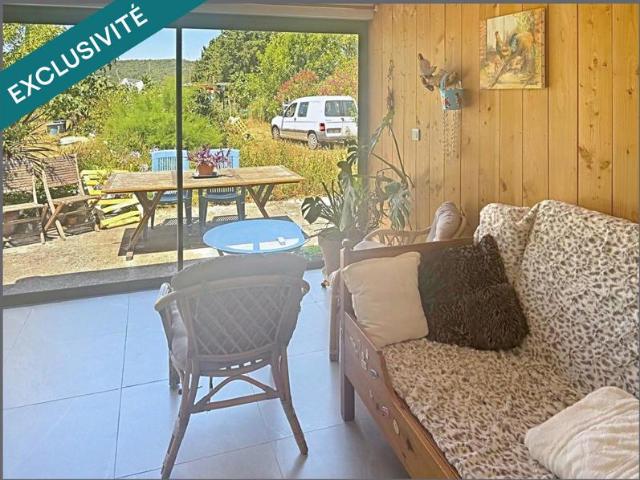 Maison avec garage et jardin