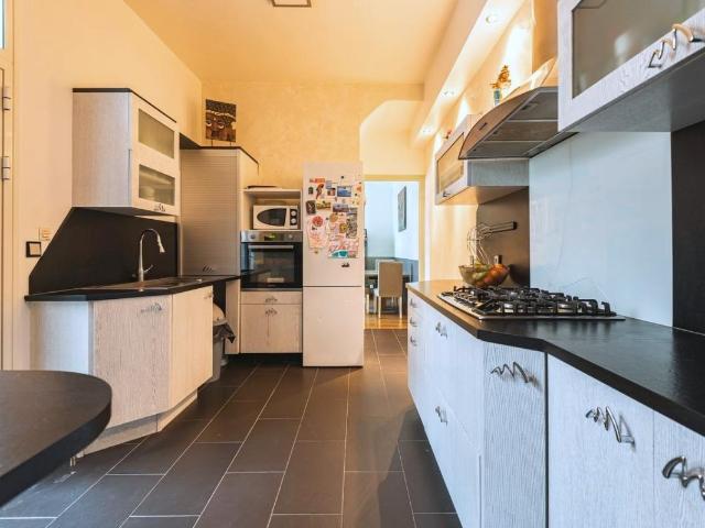 Maison proche centre, Cernay, St Marceaux 5 pièces 148 m2