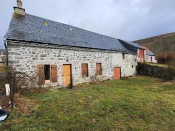Maison avec grange à PRADIERS