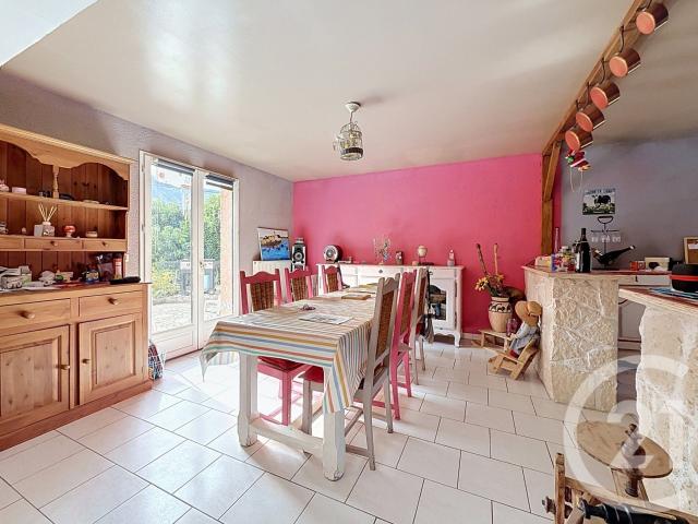 MAISON AVEC GRAND TERRAIN CONSTRUCTIBLE DE 1200 M² À SCIONZI. 88m² Scionzier