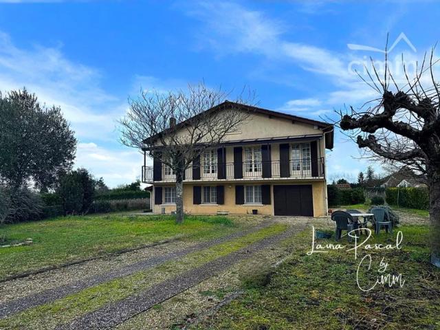 Maison avec grand terrain constructible – Prignac et Marcamps 33
