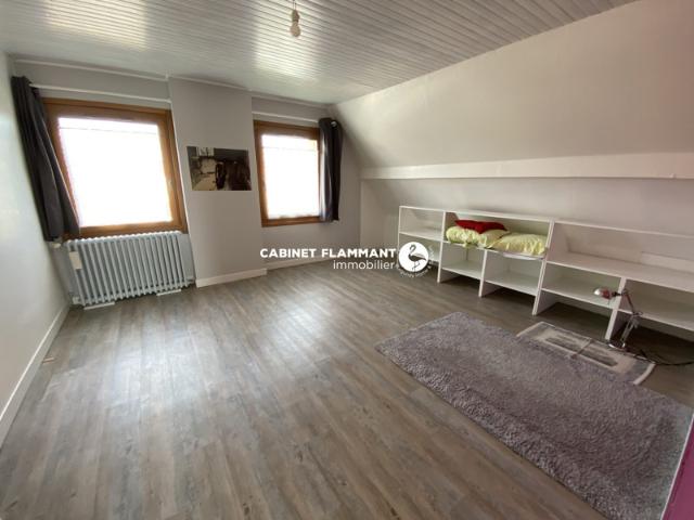 MAISON AVEC JARDIN CLOS ET GARAGE