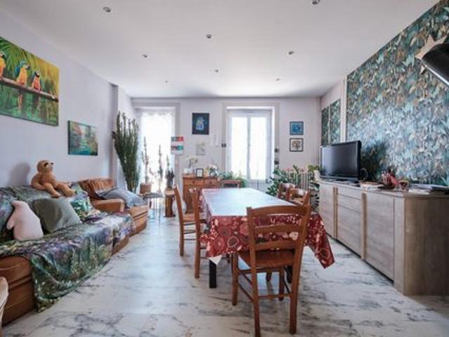Maison avec jardin, à proximité du centre ville