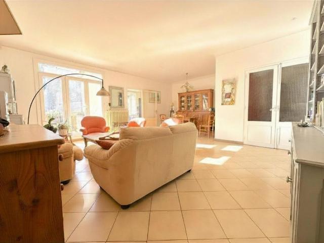 Maison Avec Jardin Au Coeur De Montfavet 334m² Avignon