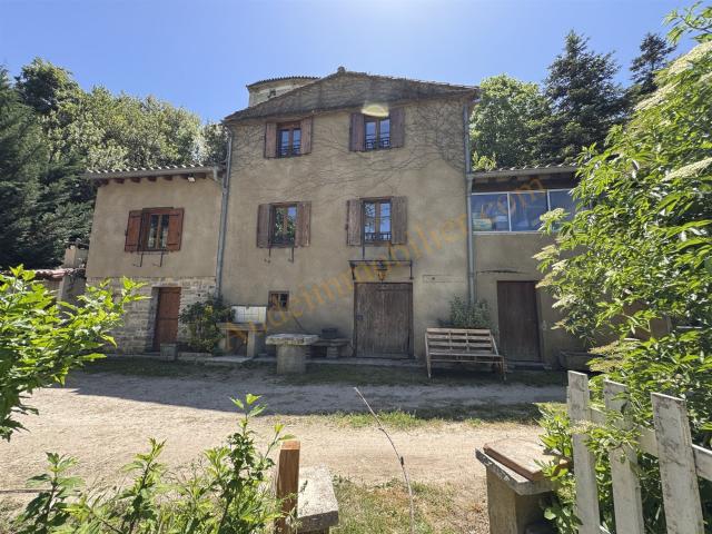 Maison avec jardin de 3500m2 environ 73m² Limoux