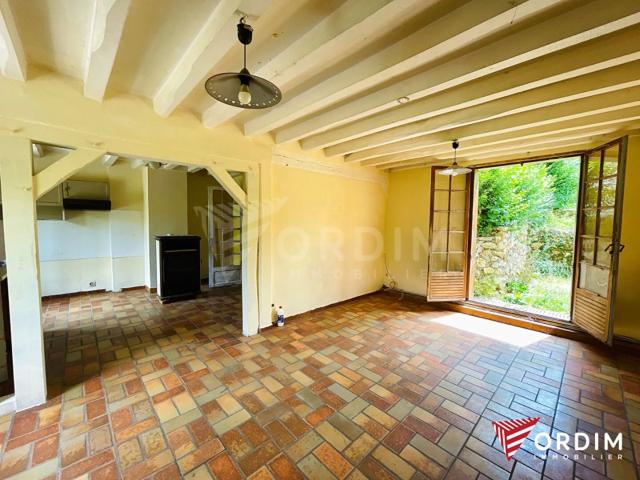 Maison avec jardin et garage à Saint Privé