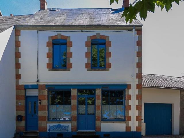 Maison avec jardin et garage à St. Maurice près Pionsat 124m² Saint Maurice près Pionsat