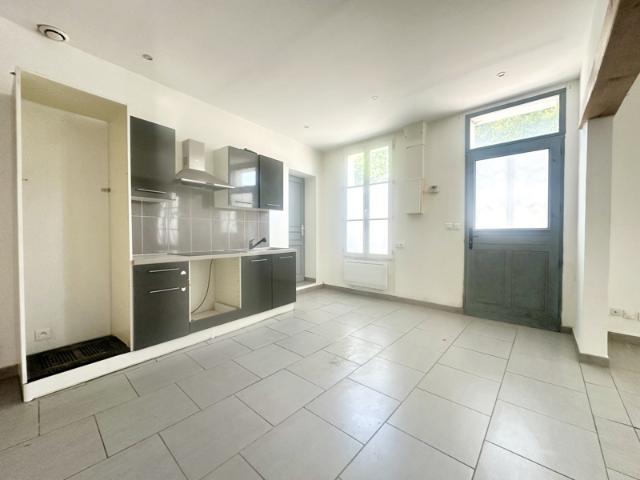 Maison avec jardin et potentiel d'agrandissement à vendre à
