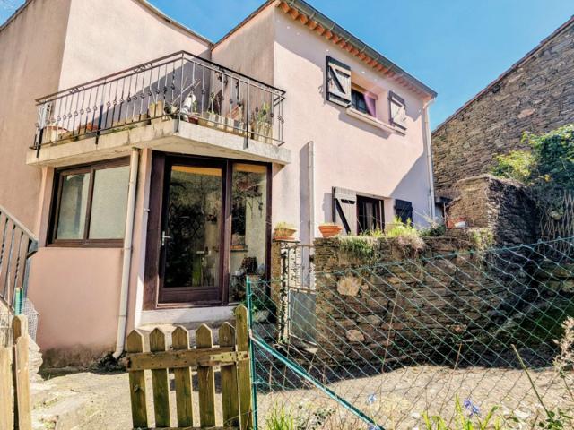 Maison avec jardin et Parking Villecelle