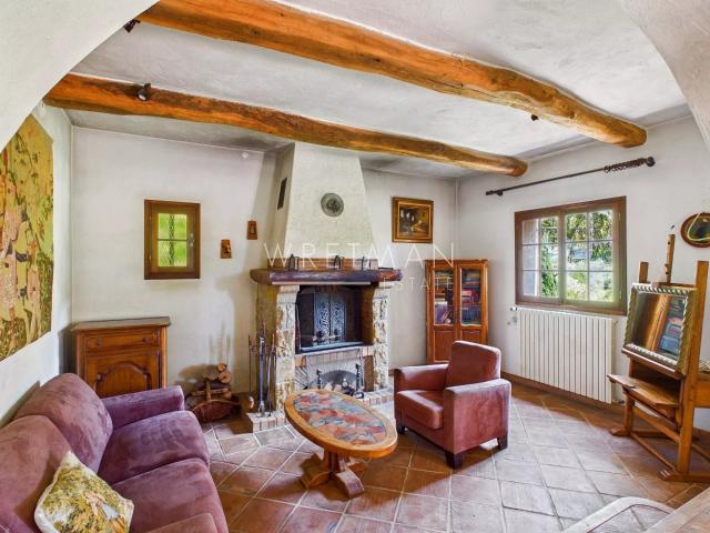 Maison avec 3 chambres, jardin et belle vue Bar Sur Loup 162m² Le bar sur loup