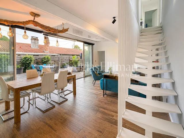 Maison avec jardin et terrasse