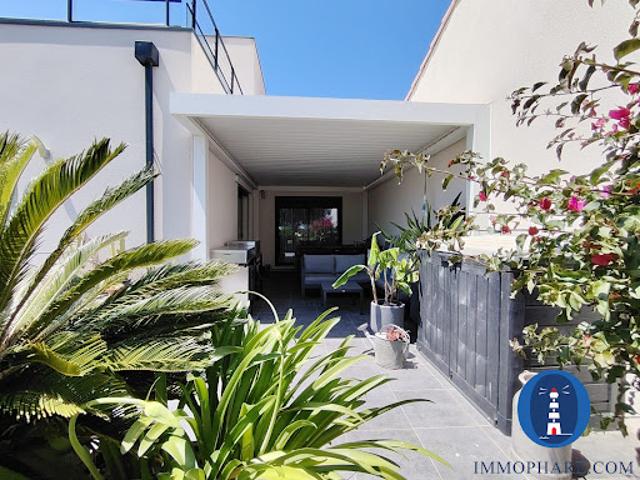 Maison avec jardin et terrasse