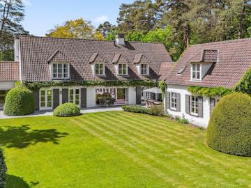 Maison avec jardin et terrasse