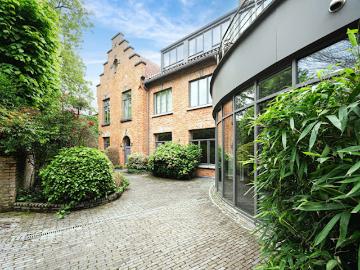 Ixelles, Bruxelles-Capitale - Tuin, Parkeerplaats
