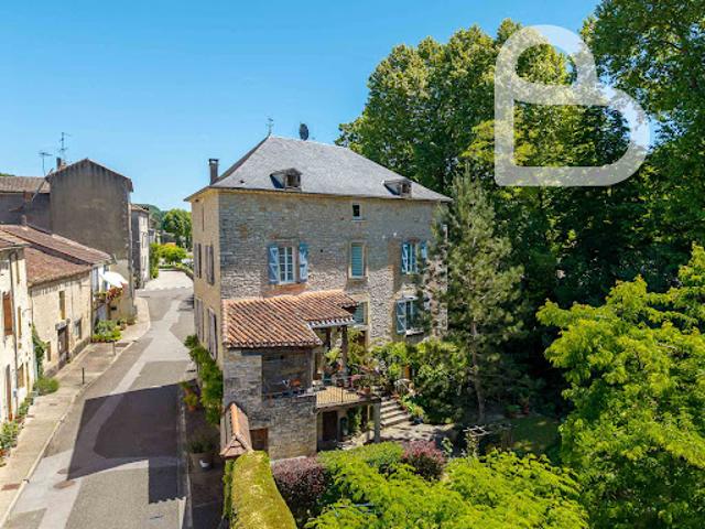 Maison avec jardin et terrasse