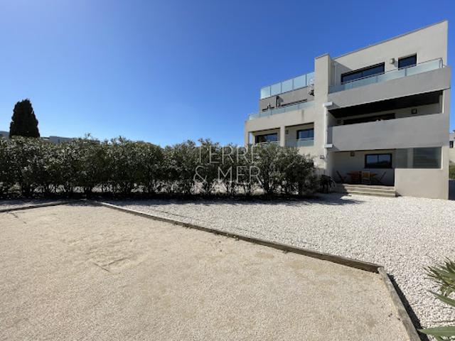 Maison avec jardin et terrasse