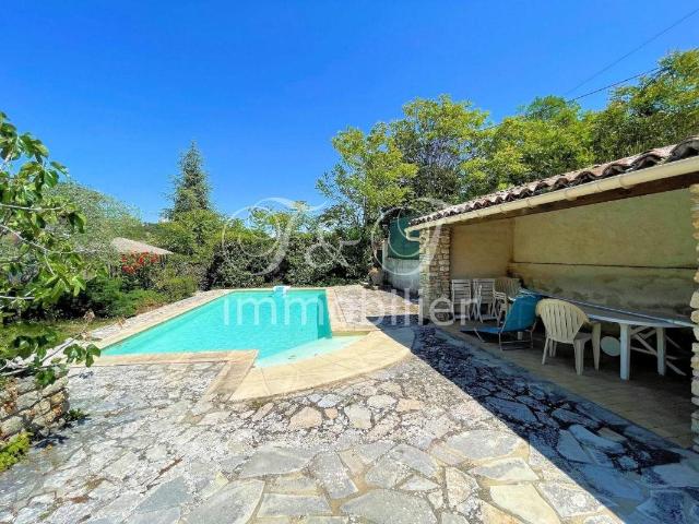 Maison avec jardin, piscine et garage 120m² Apt