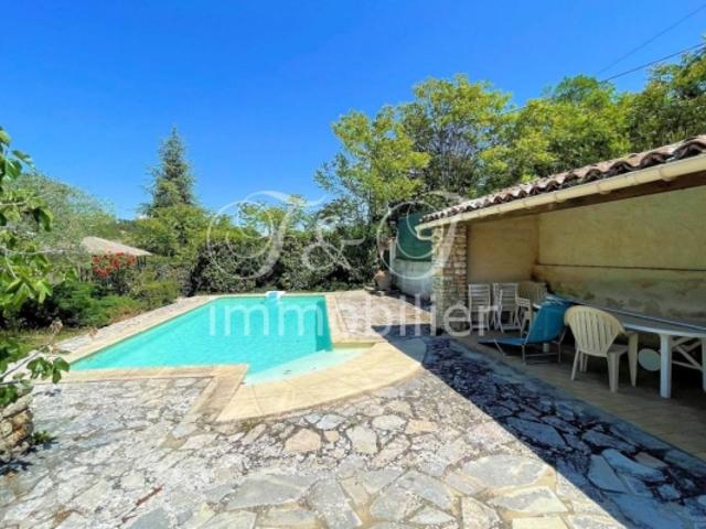 Maison avec jardin, piscine et garage