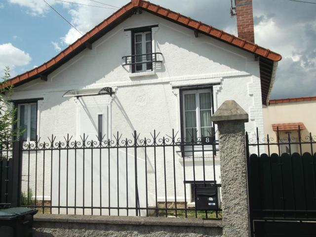 Maison avec jardinet