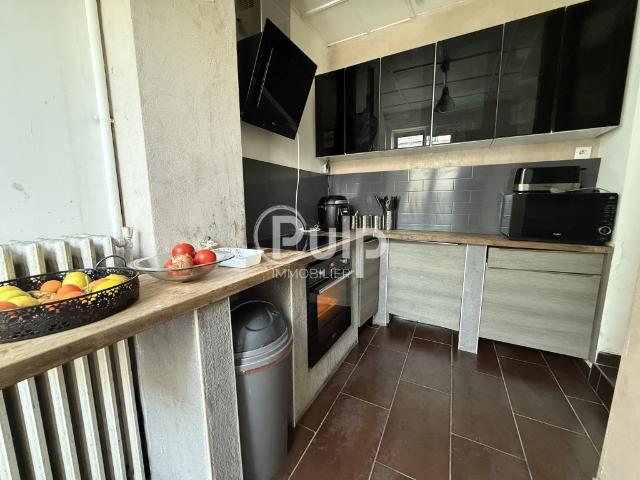 Maison avec local commercial à vendre à hénin beaumont