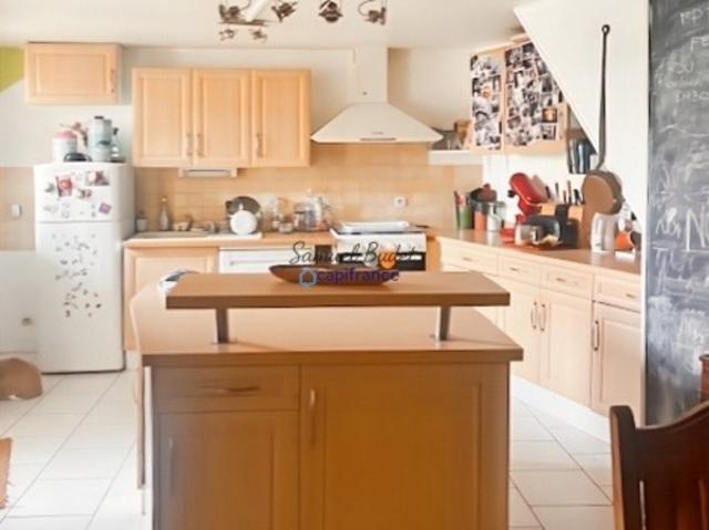 Maison à Saint Julien sur Sarthe – 138 m² avec espace indépendant de 35 m²