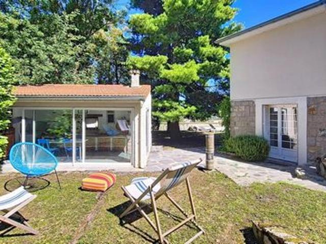 Maison avec piscine, Montplaisir, secteur Recherché
