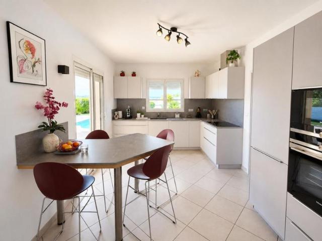 Maison avec piscine clé en main Orientée Ouest