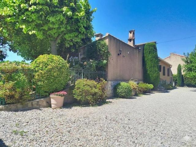 Maison avec piscine et garage, Marseille quartier Château Gombert 6 pièce s 150 m2