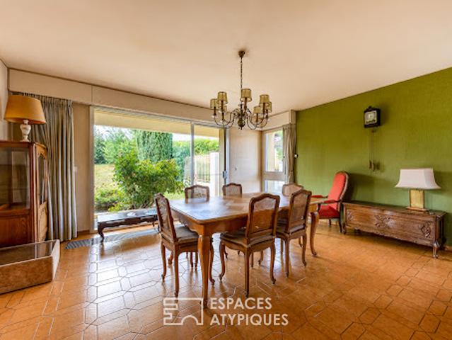 Maison avec piscine et jardin