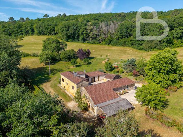 Maison avec piscine et jardin